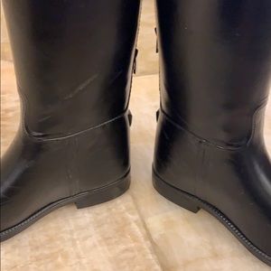 tory burch water boots